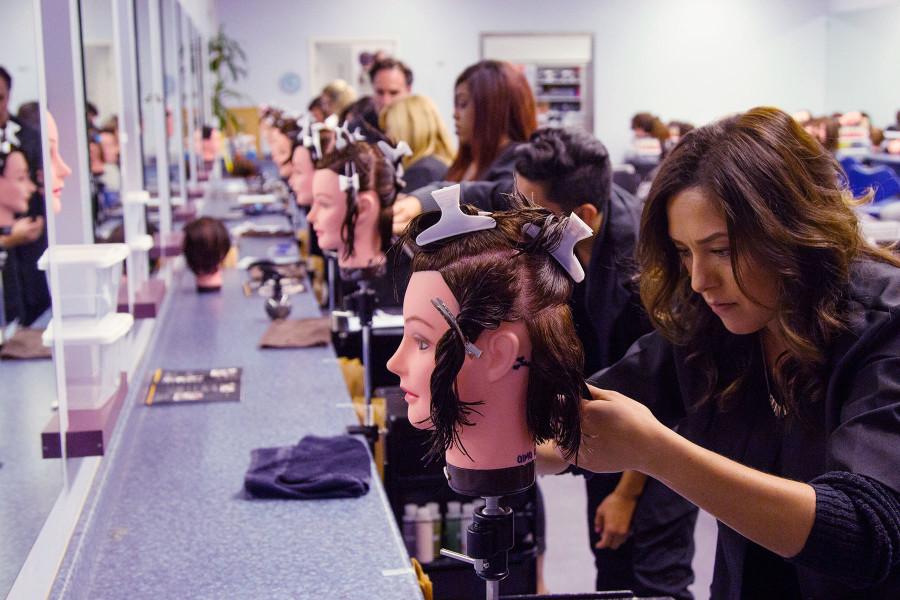 The Importance of Finding the Right Cosmetology School